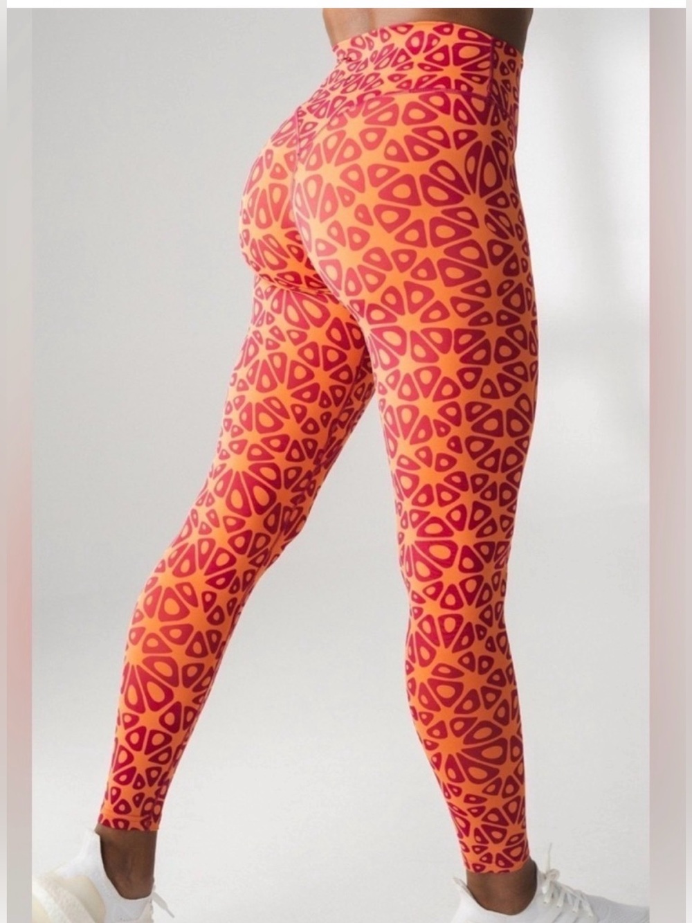 Vitality x Cosmopolitan Ascend Pant Wildberry Orange S